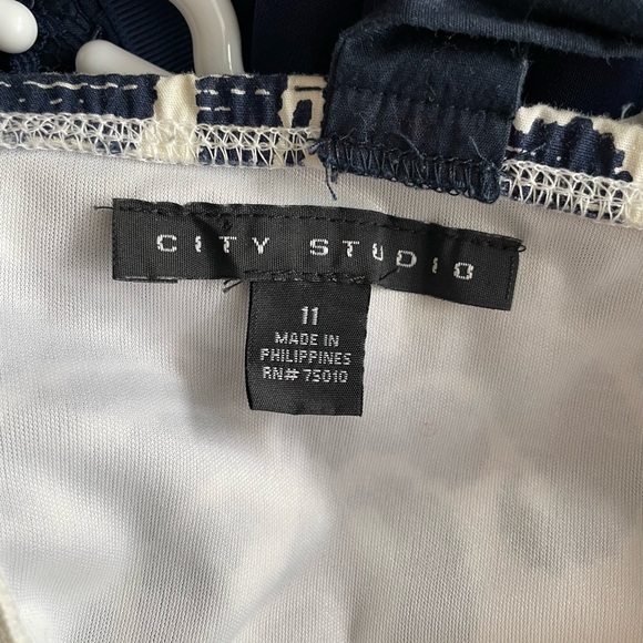 White and Navy tie can dress purchased at Macys - Picture 5 of 5